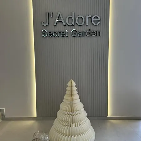 J'adore Secret Garden Pool View * Slăntjev Brjag